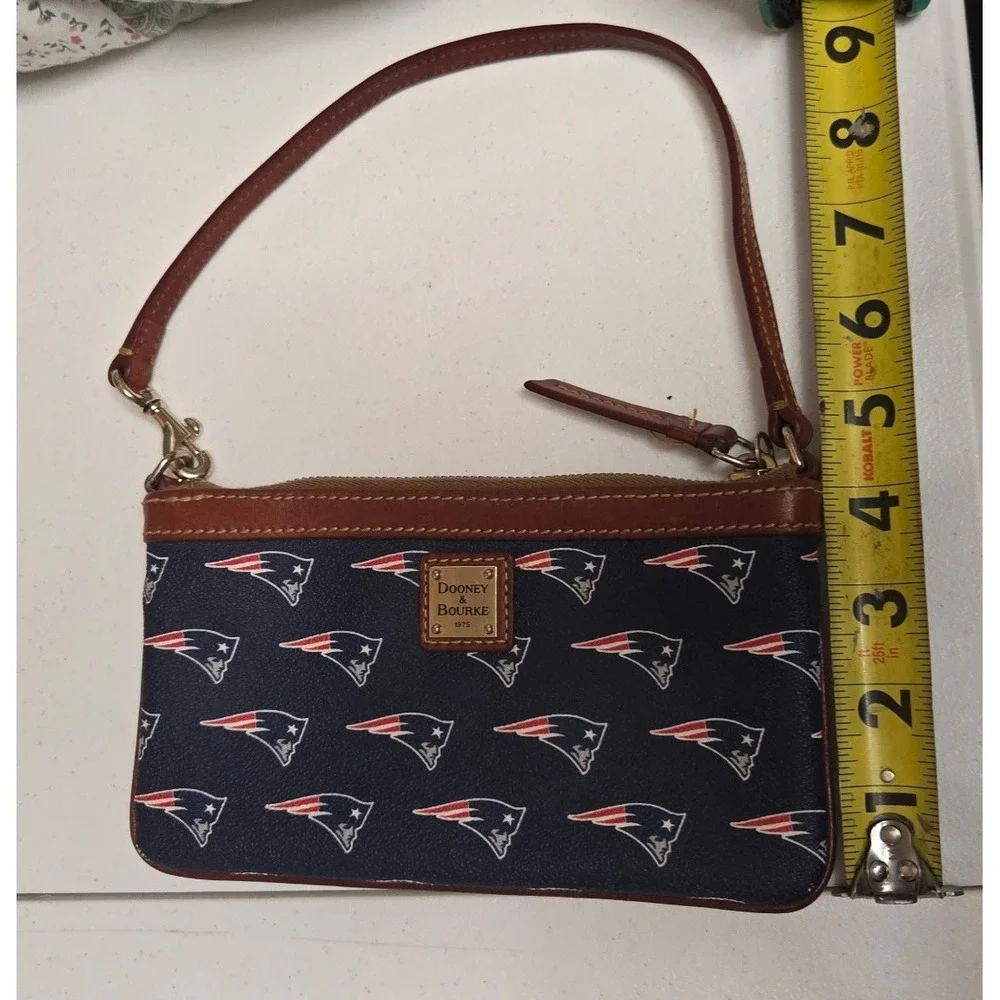 Dooney & Bourke dooney bourke